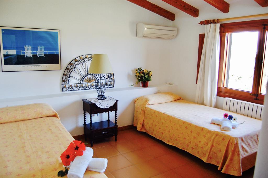 Mountain Beach Villas: Family-Friendly Retreat for Active Travelers Port de Pollenca Exterior photo