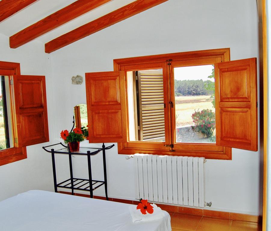 Mountain Beach Villas: Family-Friendly Retreat for Active Travelers Port de Pollenca Exterior photo
