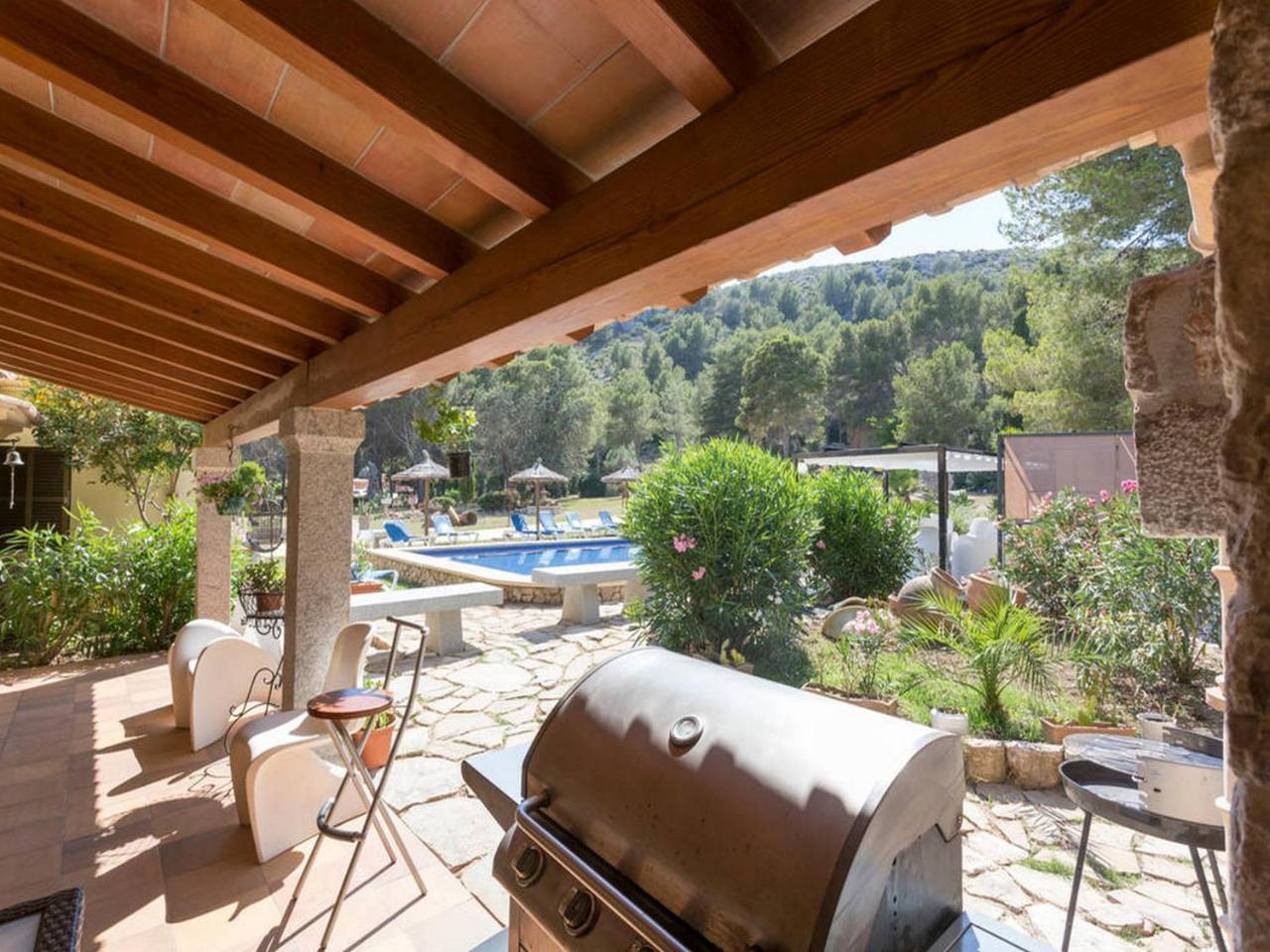 Mountain Beach Villas: Family-Friendly Retreat for Active Travelers Port de Pollenca Exterior photo